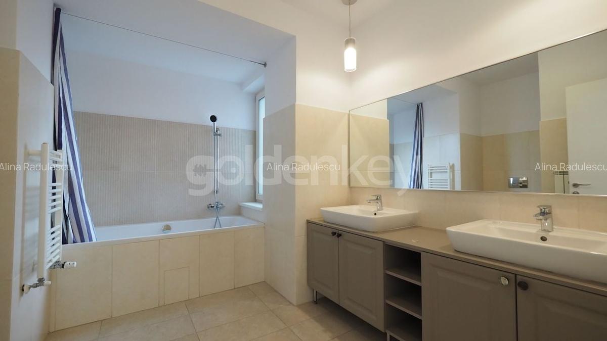 Apartament cu 6 camere decomandat în Herăstrău - 13