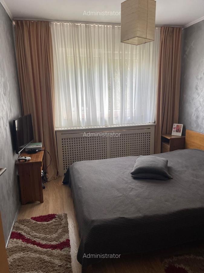 Apartament cu 3 camere semidecomandat în Platoul Izvor - 3