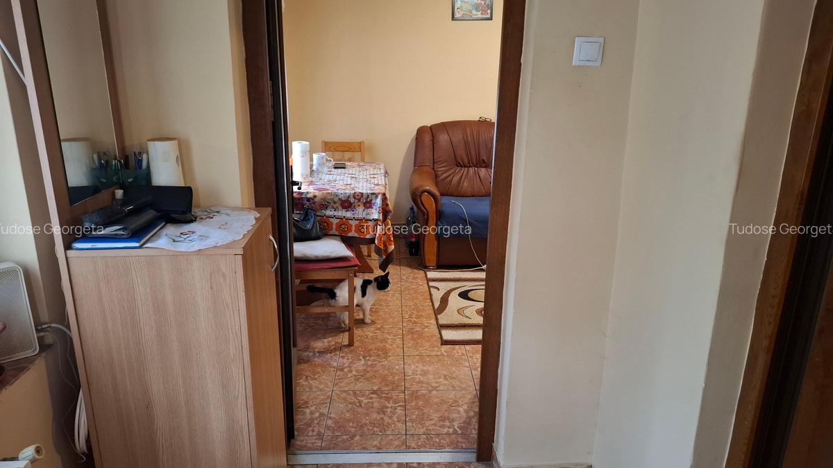KM 5 - casa 4 cam + teren 686 mp (constructie renovabila) - 7
