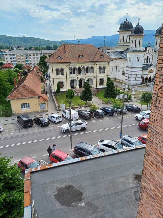 Vanzare apartament Calimanesti - 3