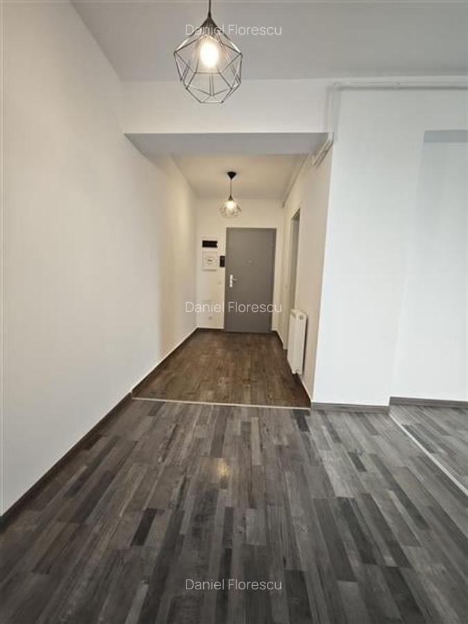 Vanzare apartament 3 camere, Avantgarden, etaj 6/6, parcare - 18