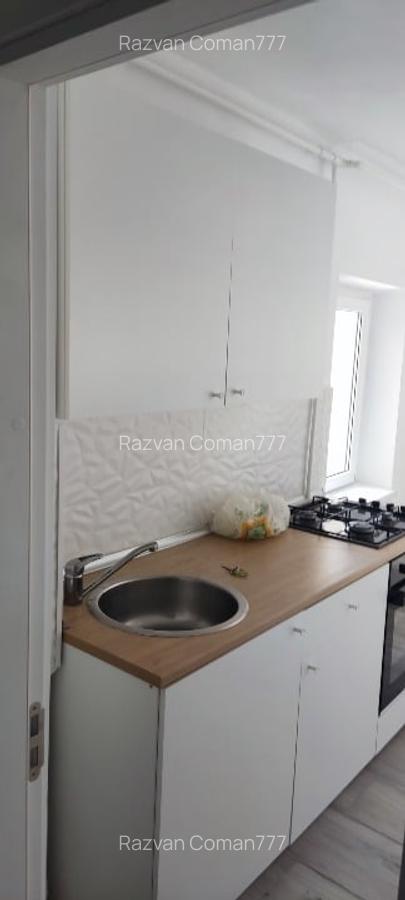 Proprietar inchiriez  garsoniera decomandata intrare Racadau - 6