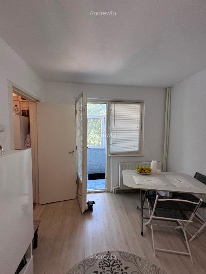 Apartament Camere Școala 8 Constanta - 9