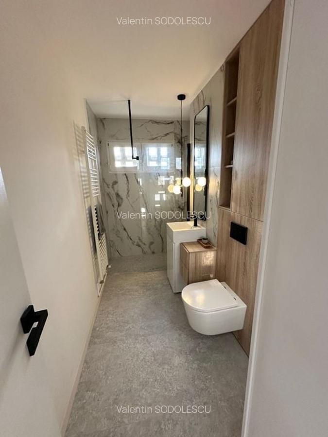 Apartament cu 3 camere semidecomandat în Circumvalațiunii - 15