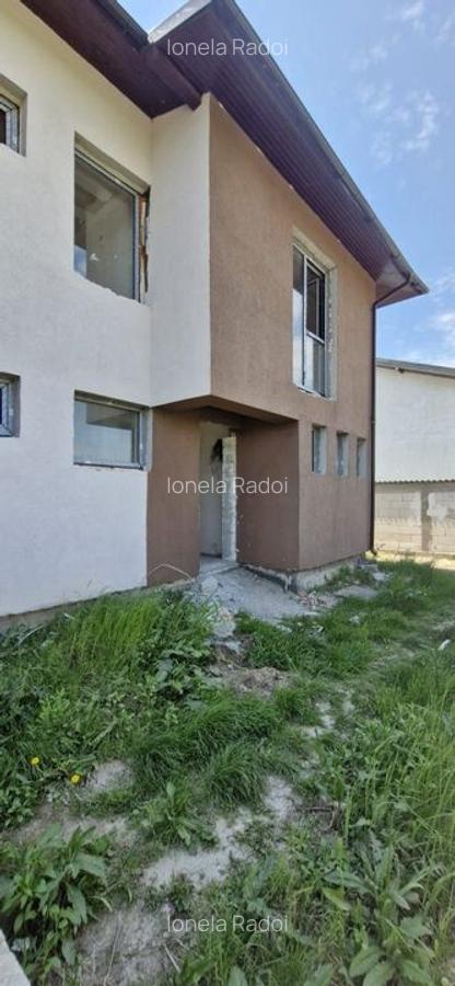 Case de vanzare in Magurele,aproape finalizate,cu toate utilitatile - 7