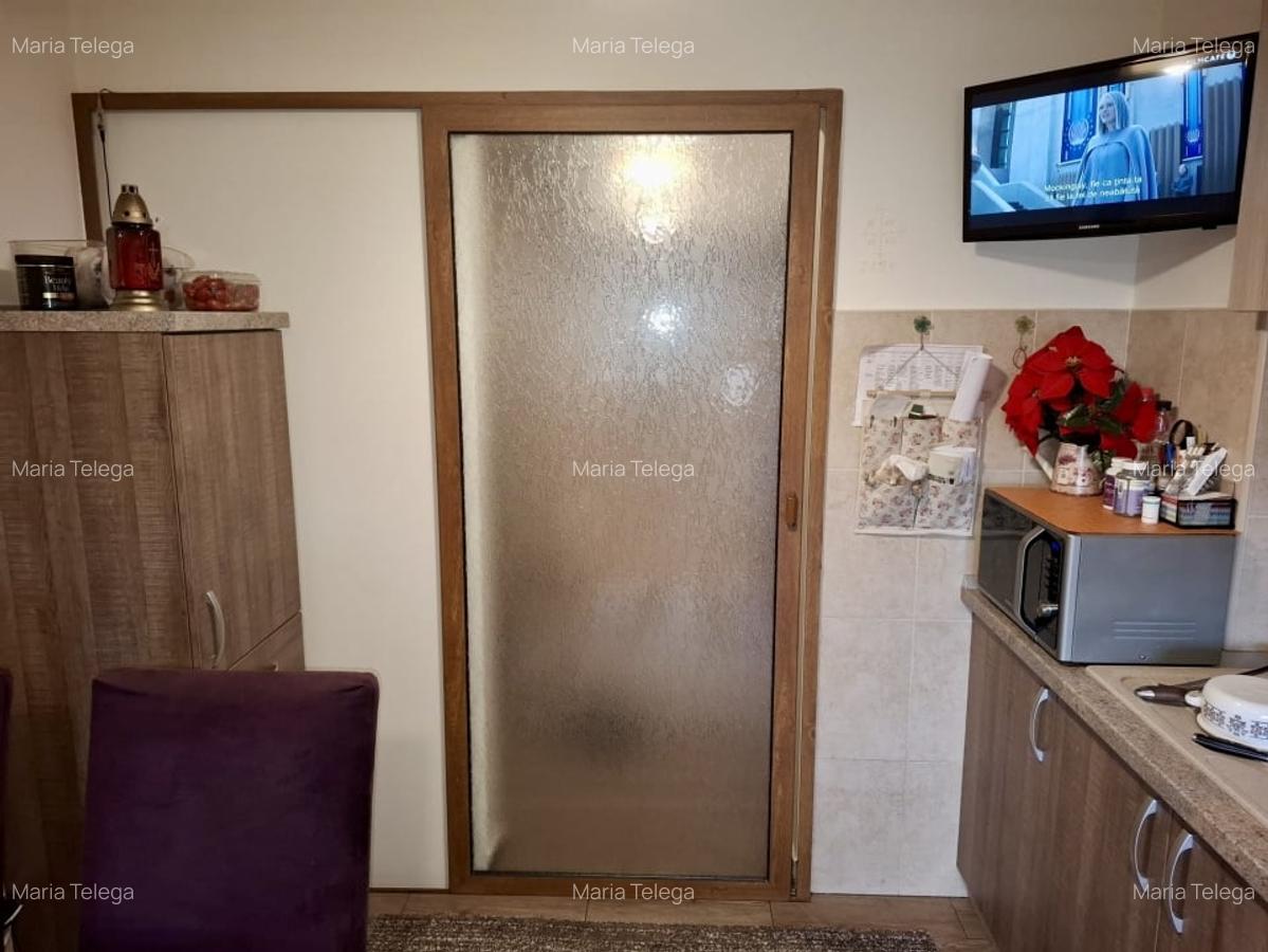 APARTAMENT 3 CAMERE| DECOMANDAT | Tractorul - 2 locuri de parcare | etajul 3. - 10