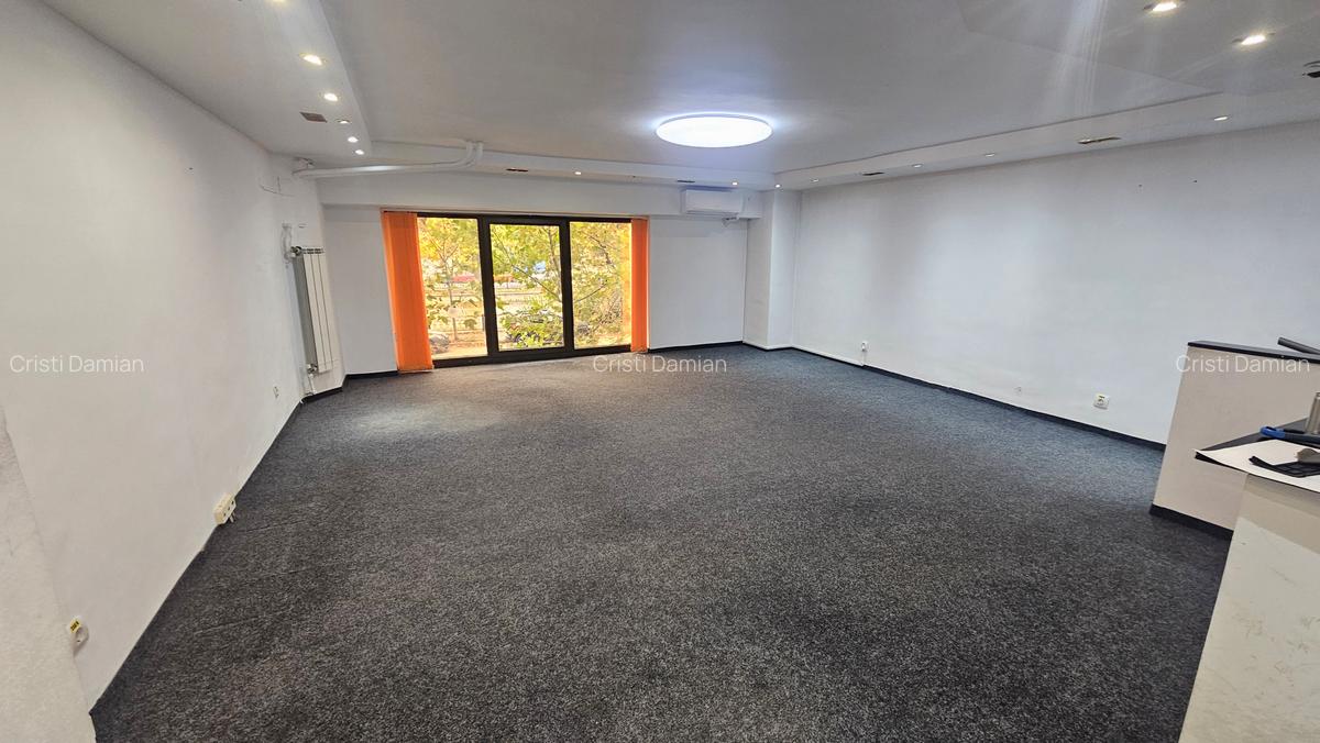 Intrare stradala, parter si mezanin, ideal birouri sau showroom+birouri - 3