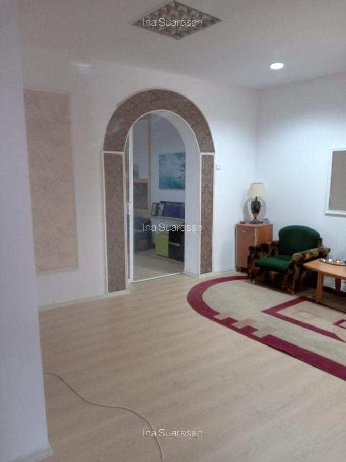 De vanzare Apartament 3 camere + pod in Vila, Vasile Lascar - Eminescu - 4
