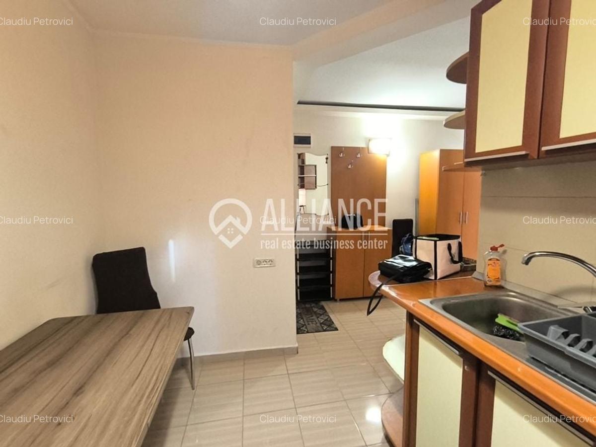 CENTRU COLONADELOR(cod03) - 2 Camere luminoase ! - 10