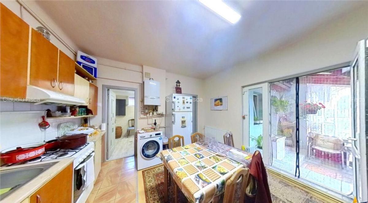 LIVE! Resedinta notabila, 5 camere, 2 garaje, limitrof 7 Noi - 4