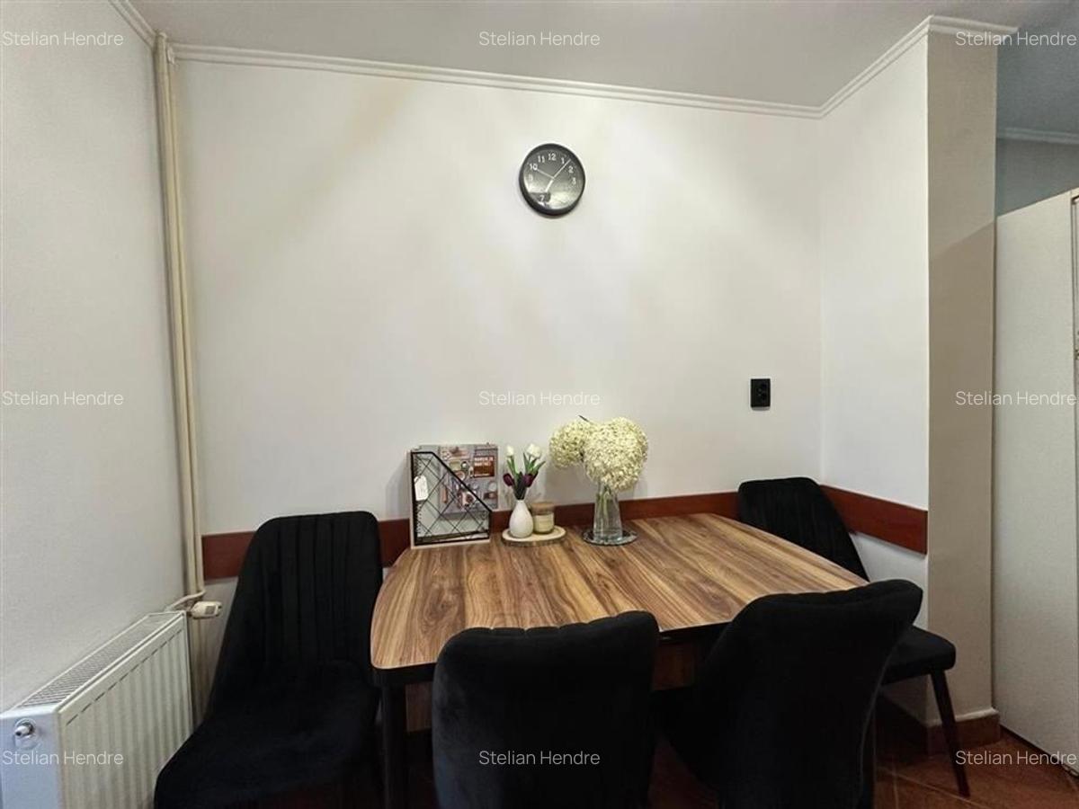 Apartament cu 2 camere decomandat în Nufărul - 6