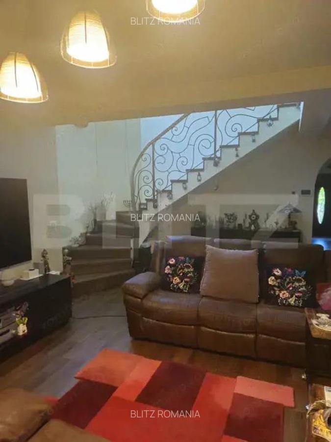 Vila de vanzare, cu 6 camere, 230 mp, zona Samurca?i - 3