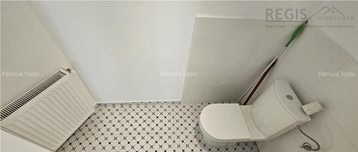 Casa cu curte si parcare in Schei - 4