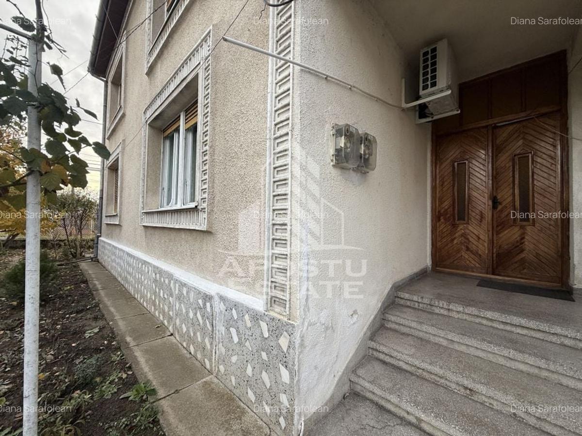 Casa individuala cu 2 fronturi stradale, teren 480mp, zona Crisan - 11