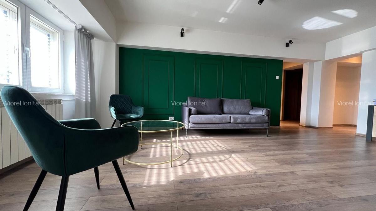 Apartament cu 4 camere semidecomandat, mobilat în Unirii - 2