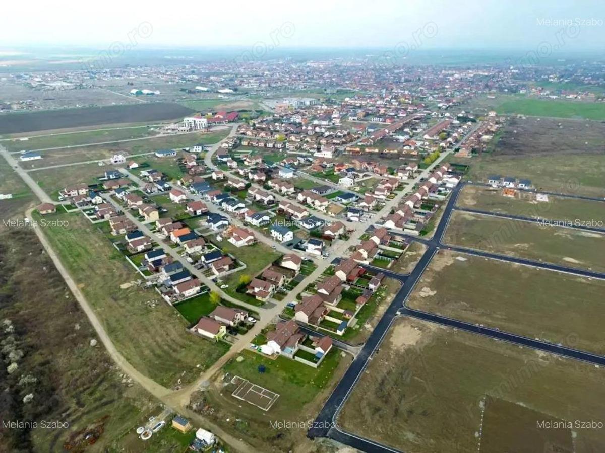 Teren de 577 mp de vanzare cu toate utilitatile la cheie. - 2