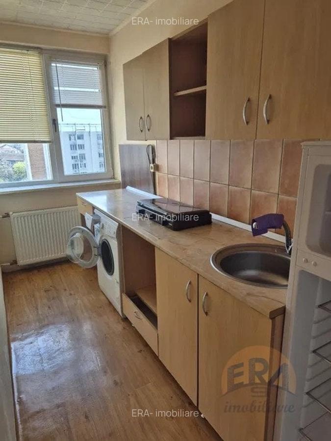 Garsonieră decomandată, mobilată în Rogerius - 1