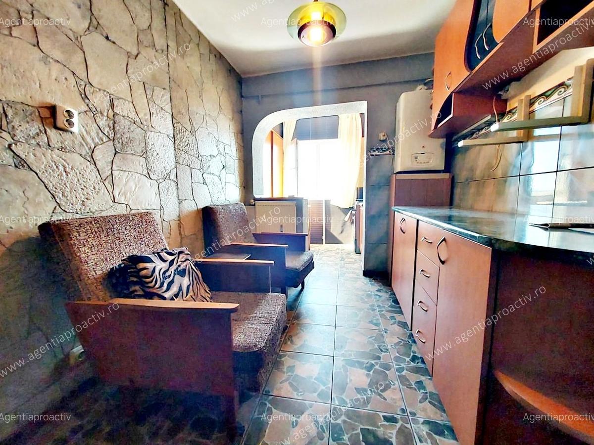 Apartament 2 camere decomandat Micro 21 cu Vedere deosebita către Dunăre - 3