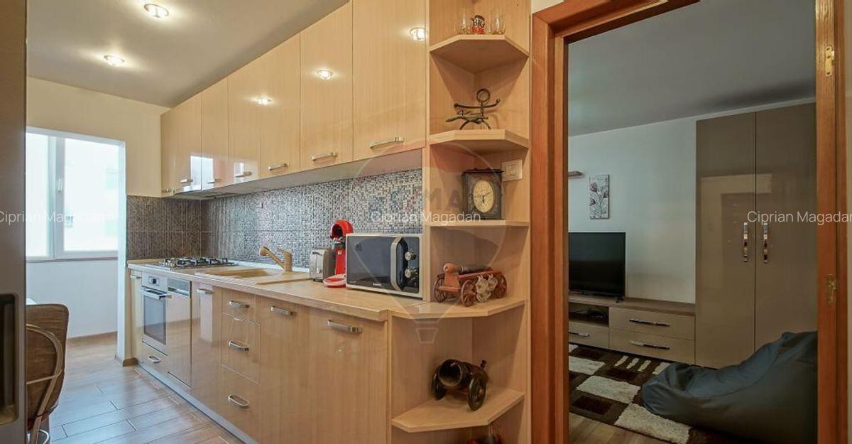 Apartament cu 2 camere Tractorul - 10