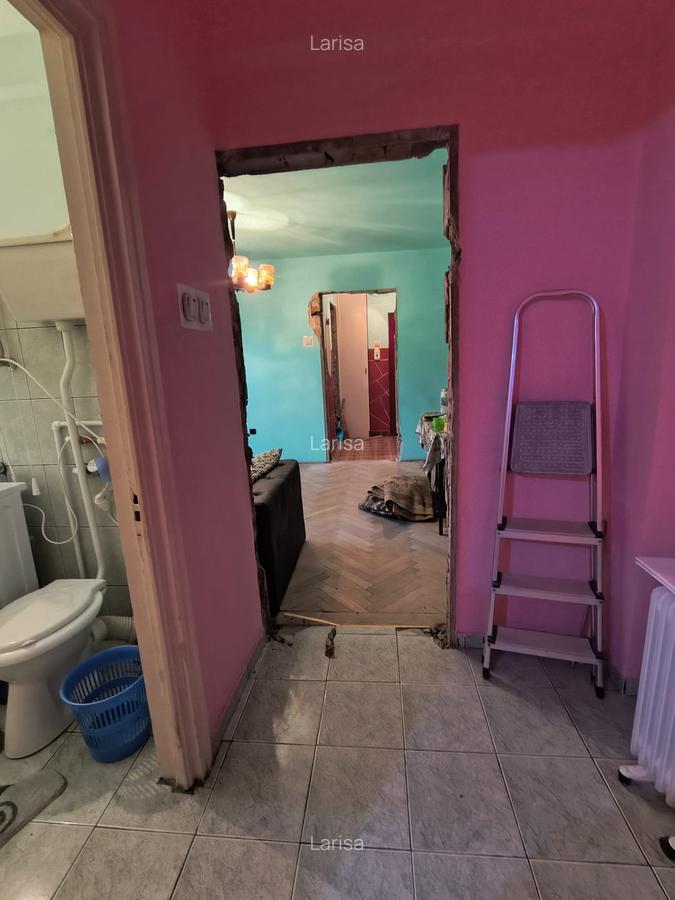 ABATOR APARTAMENT CU 2 CAMERE SEMI, LIBER GAZE ST 50 MP PRET 75000 EURO - 4