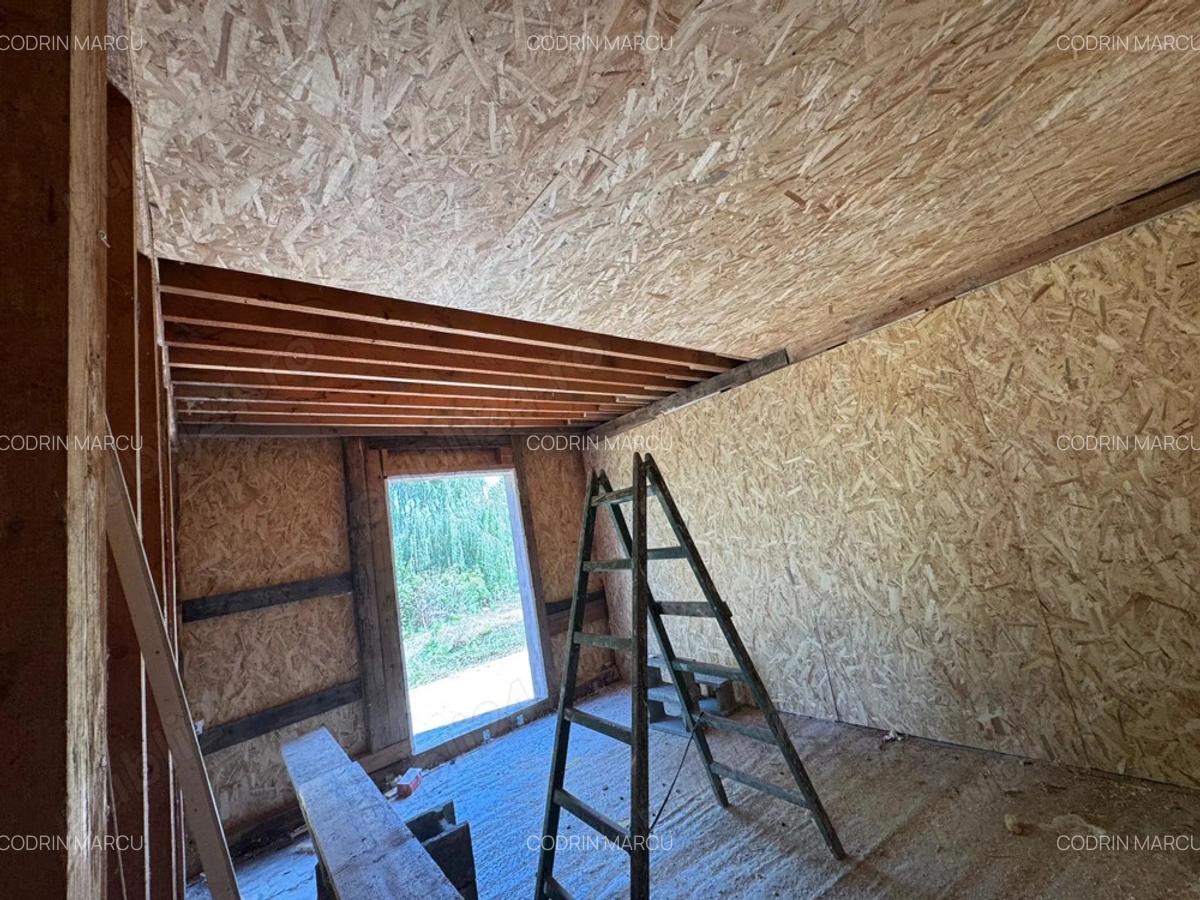 Vand casa structura lemn la rosu - 5