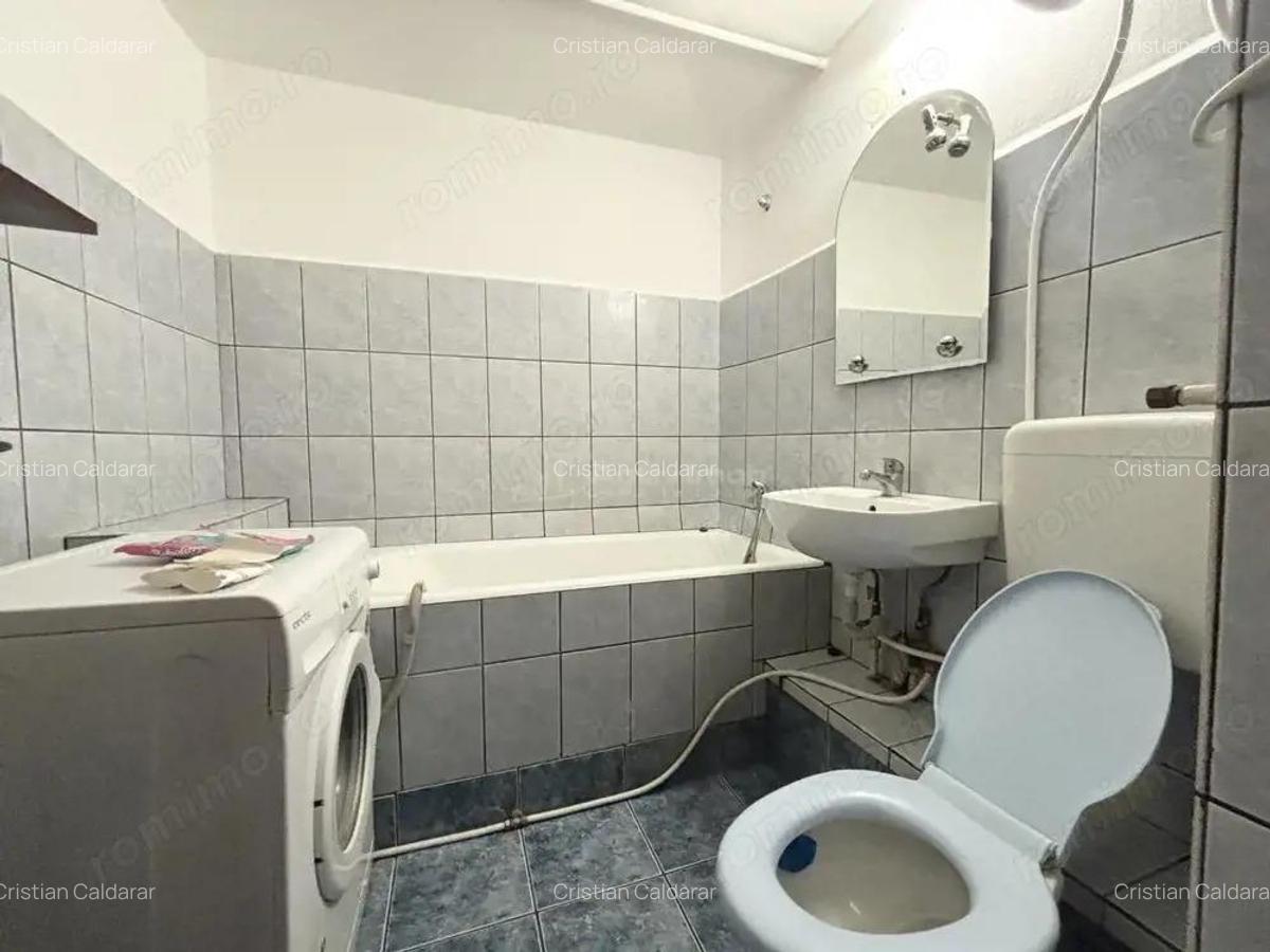 Apartament 3 camere, 65 mp, etaj 1, zona Sovata - Decebal - 11