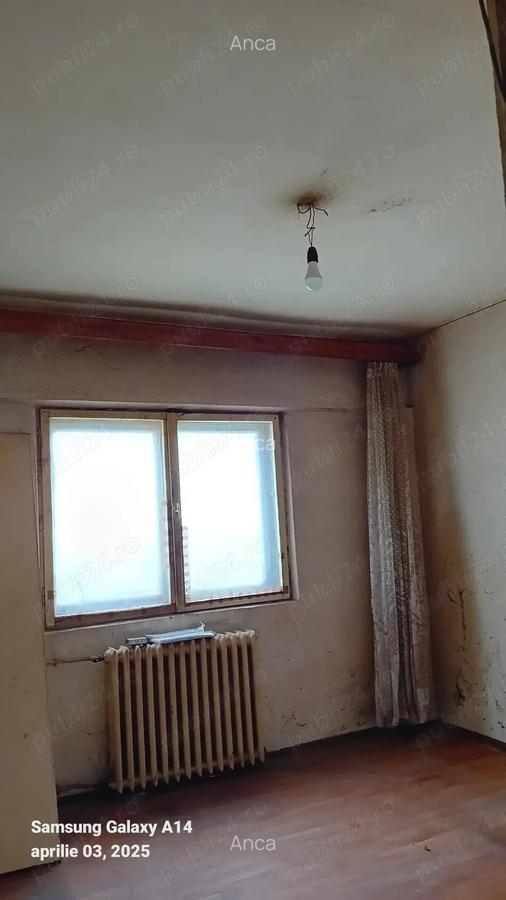 Vand apartament 5 camere pe 2 nivele, cu scara interioara - 9