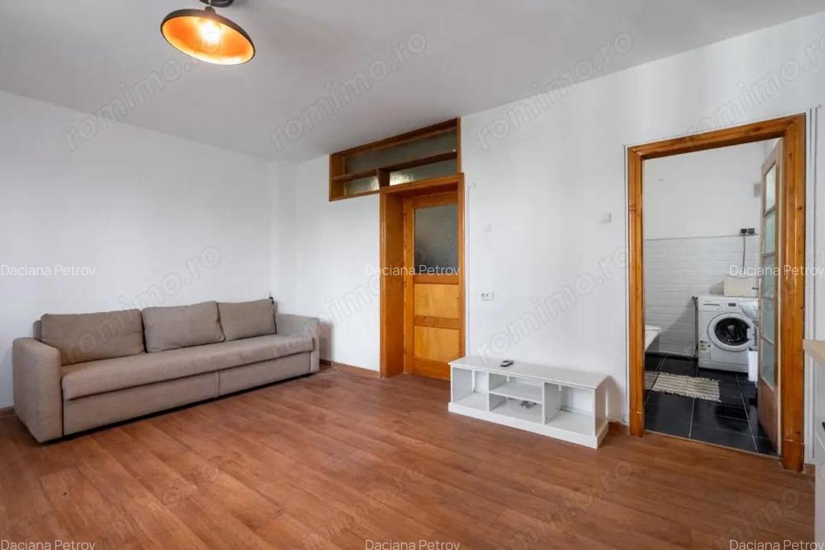 Cuibul din centru - 19