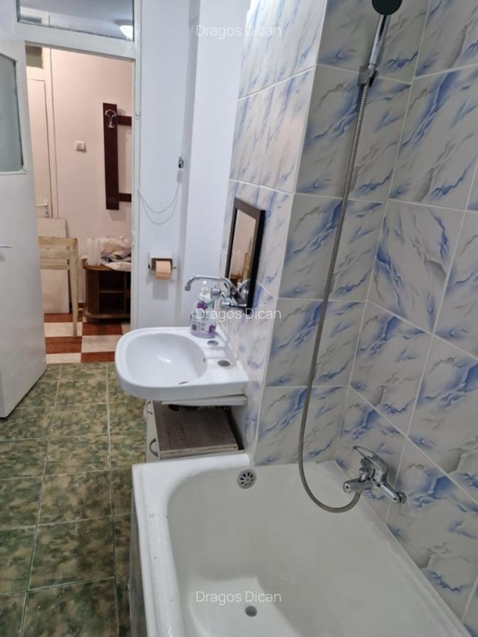 Garsonieră decomandată în Vitan - 3