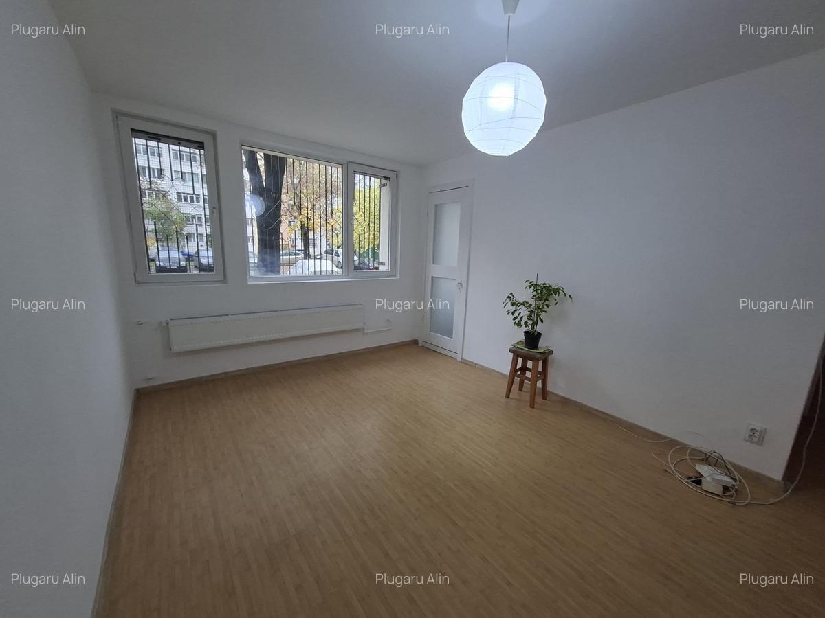 Obor,Mihai Bravu langa Primaria Sectorului 2 - 3