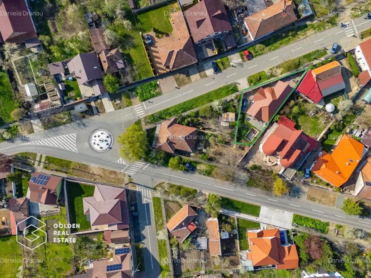 Casa spatioasa cu piscina si teren generos in Bujac - 17