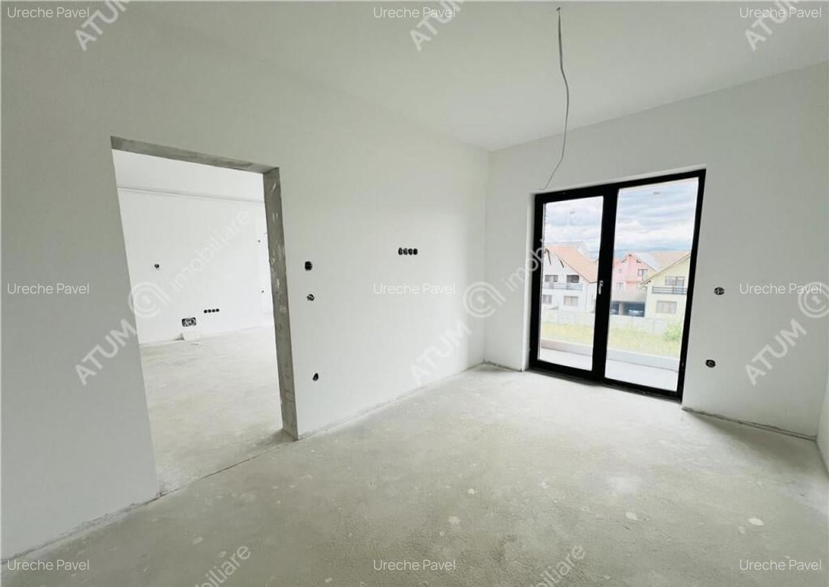 Apartament cu 2 camere si loc de parcare etaj 1 zona Unimat - 2