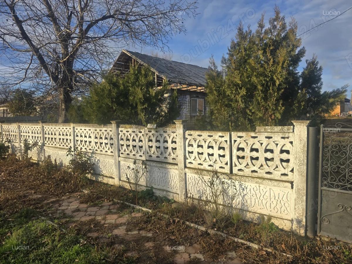 Casa Nefinalizata plus teren 3831m2 Sat Costesti Comuna Costesti - 3