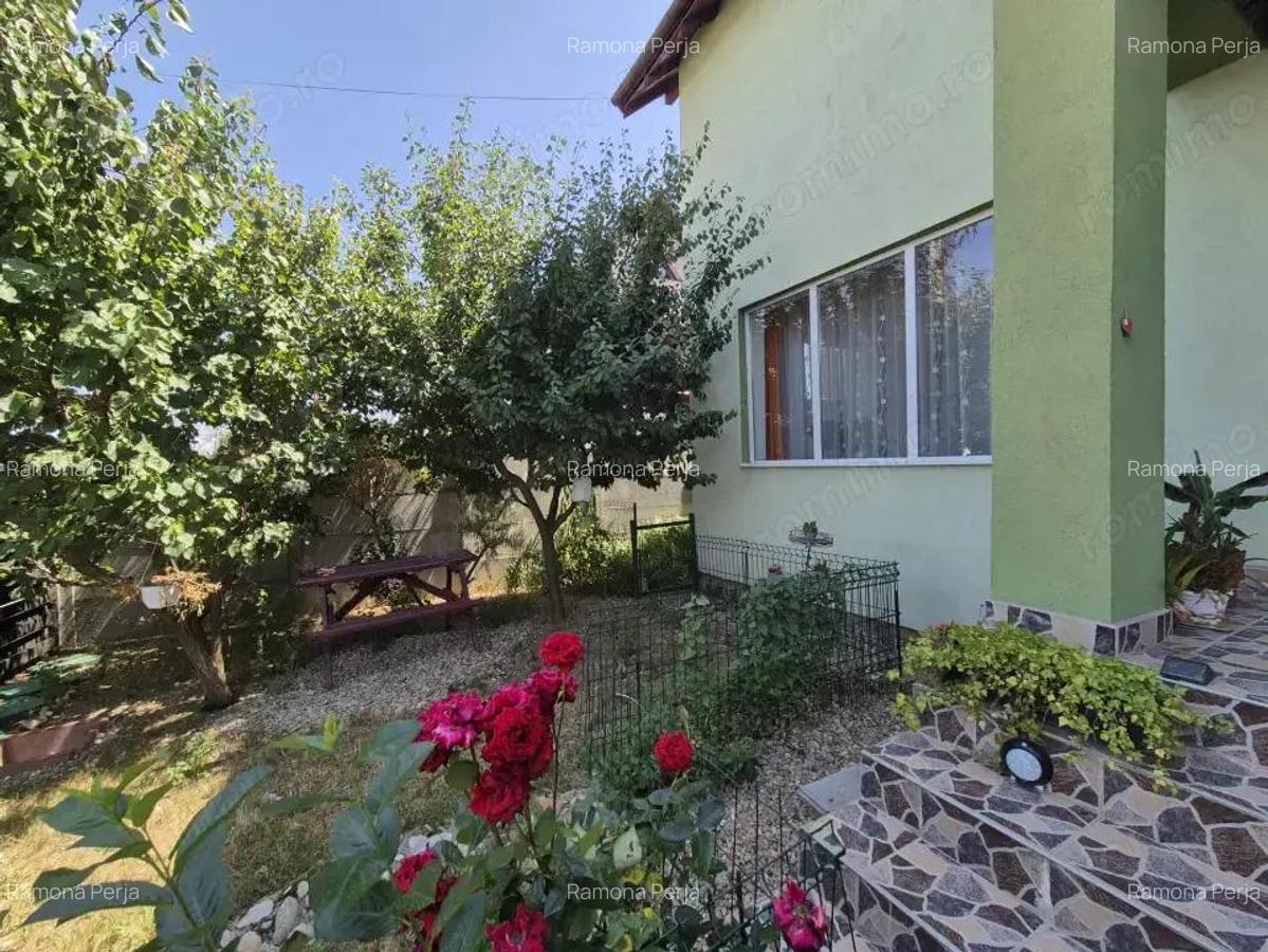 Apartament 3 camere situat la parterul unei vile - 9