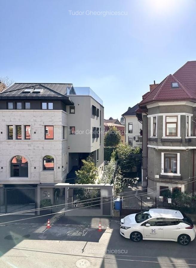 APARTAMENT DE TIP DUPLEX CU GARAJ SI 2 BOXE IN IMOBIL COCHET AFLAT IN COTROCENI - 3