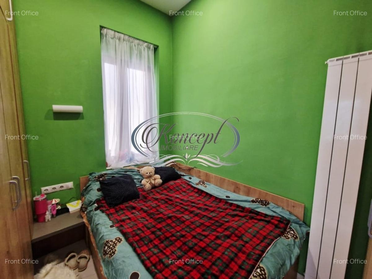 Investitie ideala: casa cu 2 unitati locative si curte, str. Horea - 11