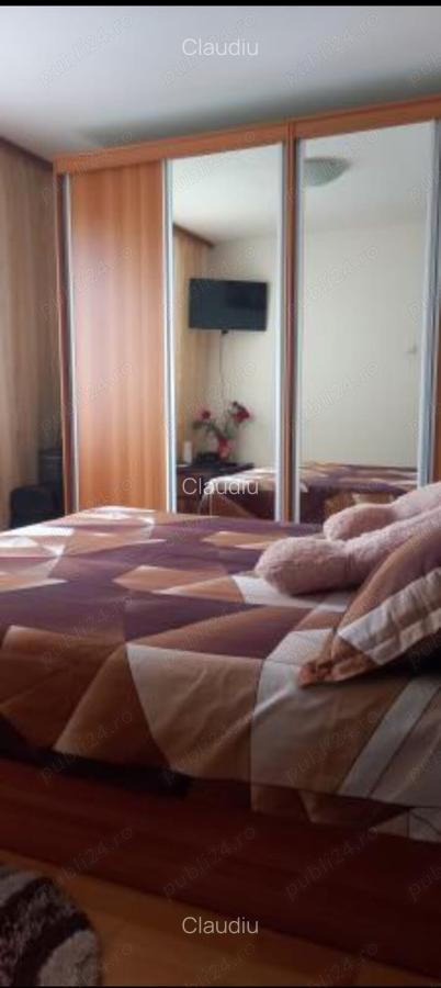 Proprietar vand apartament cu 3 camere - 3