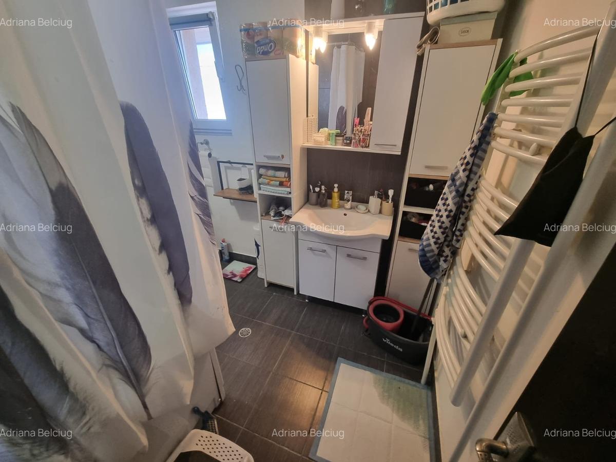 Casă cu 6 camere în Tătărași - 3
