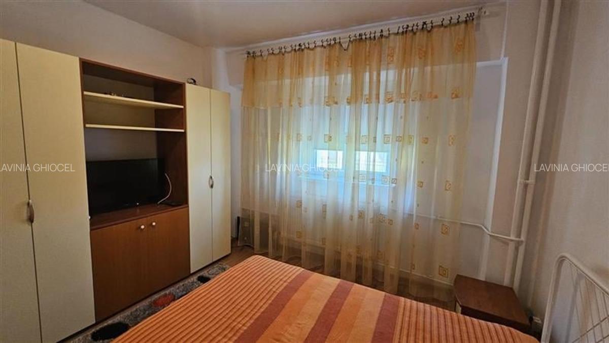 Piata Muncii-Calea Calarasi, apartament 3 camere, decomandat, mobilat-utilat, bl - 18