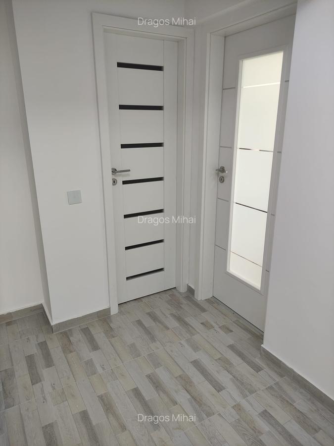 4 camere Titan / centrala proprie / renovat 2025 / imobil anvelopat - 7