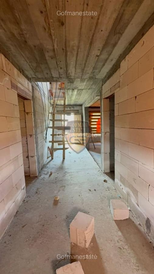 Casa 4 camere, P+M , Valul lui Traian, la gri teren 337 mp, garaj - 19