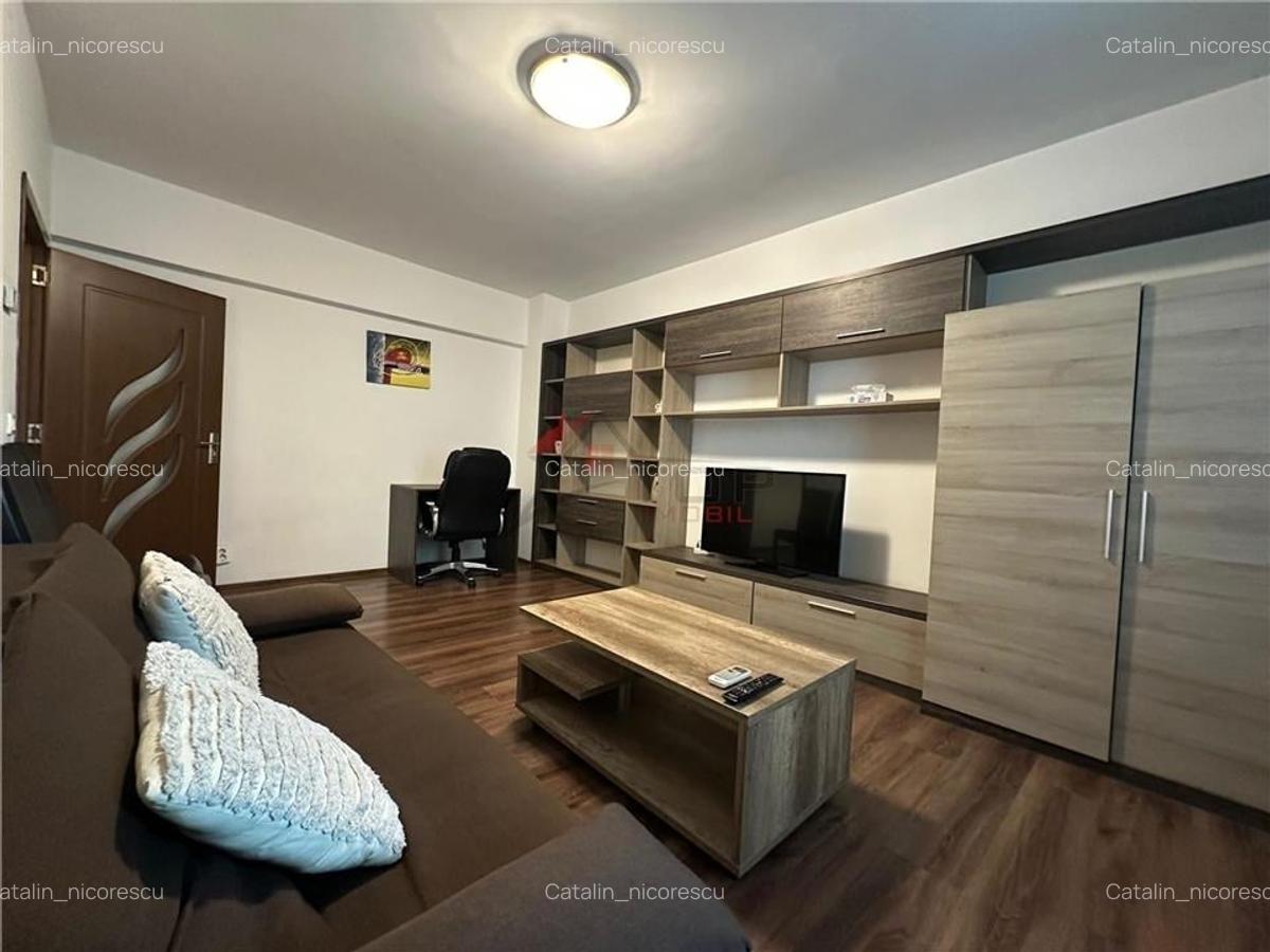 Apartament cu 2 camere decomandat în Central - 1