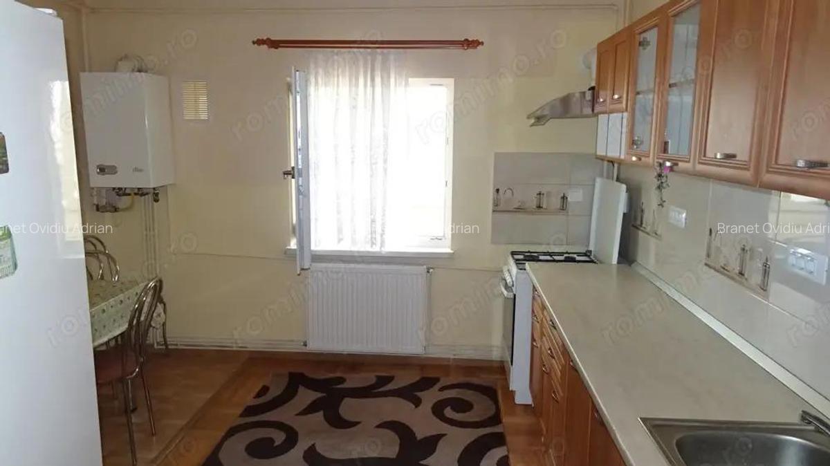 Inchiriez apartament 2 camere decomandat in Deva, zona I. Creanga, etaj 2, mobilat - 6