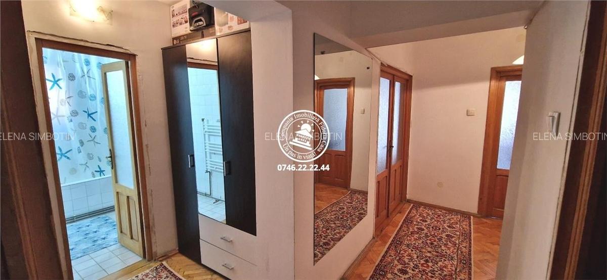 Apartament decomandat 3 camere Vile Arcu - 8