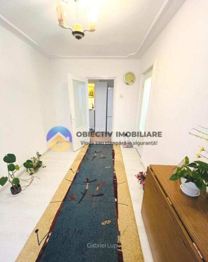 Apartament 4 camere de vanzare- Darmanesti, strada Mihai Vit - 3