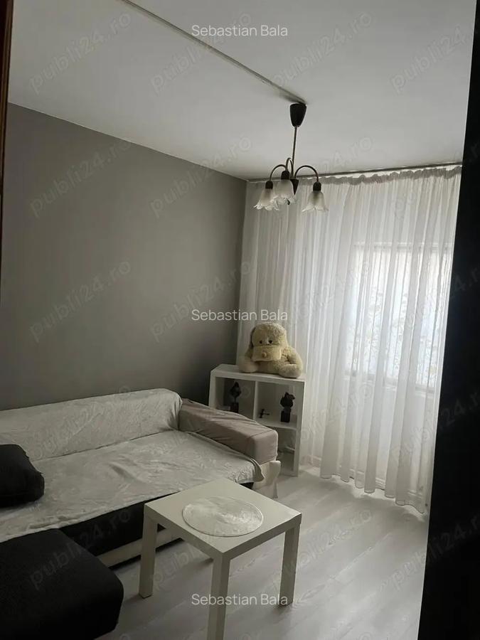 Apartament spa?ios cu 3 dormitoare + living 70 mp2 - 6