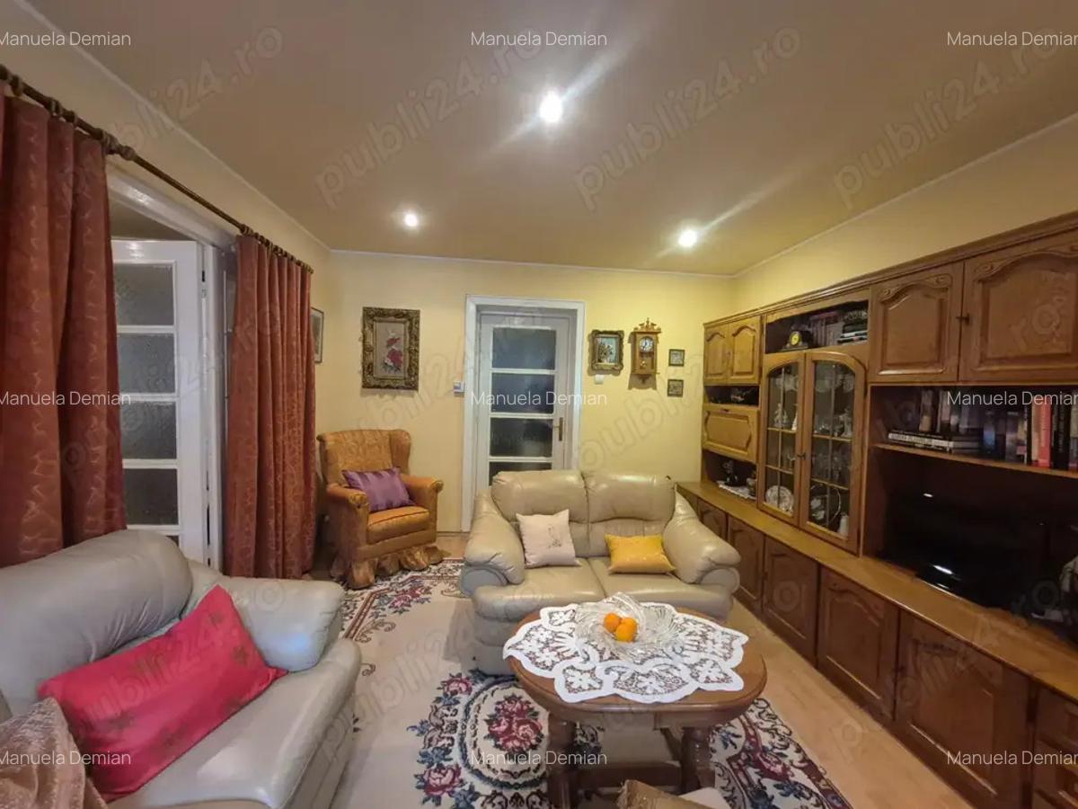 Apartament 2 camere, spatios, stare foarte buna - 1