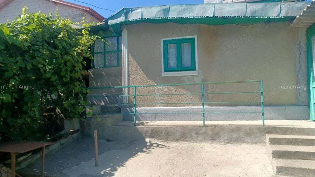 Casa de vanzare In Tulcea constuctie de 120 metri patra?i pe suprafa?a totala de 300 metri patrati - 3