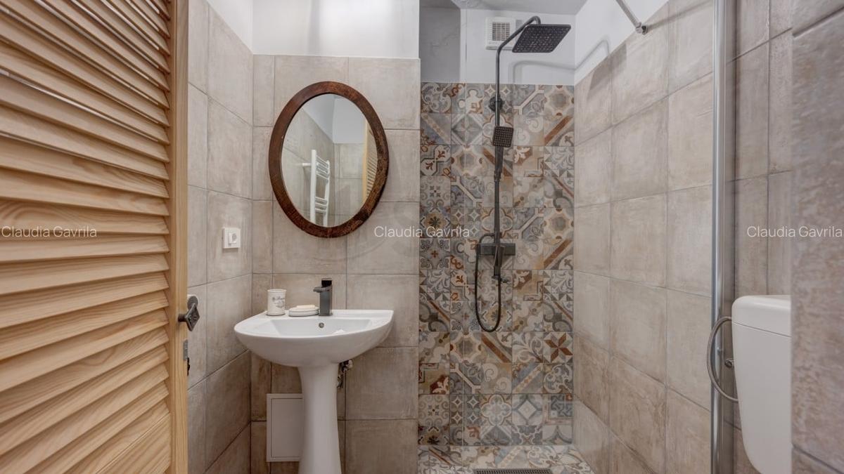 Apartament cu 4 camere semidecomandat în Alba Iulia - 9