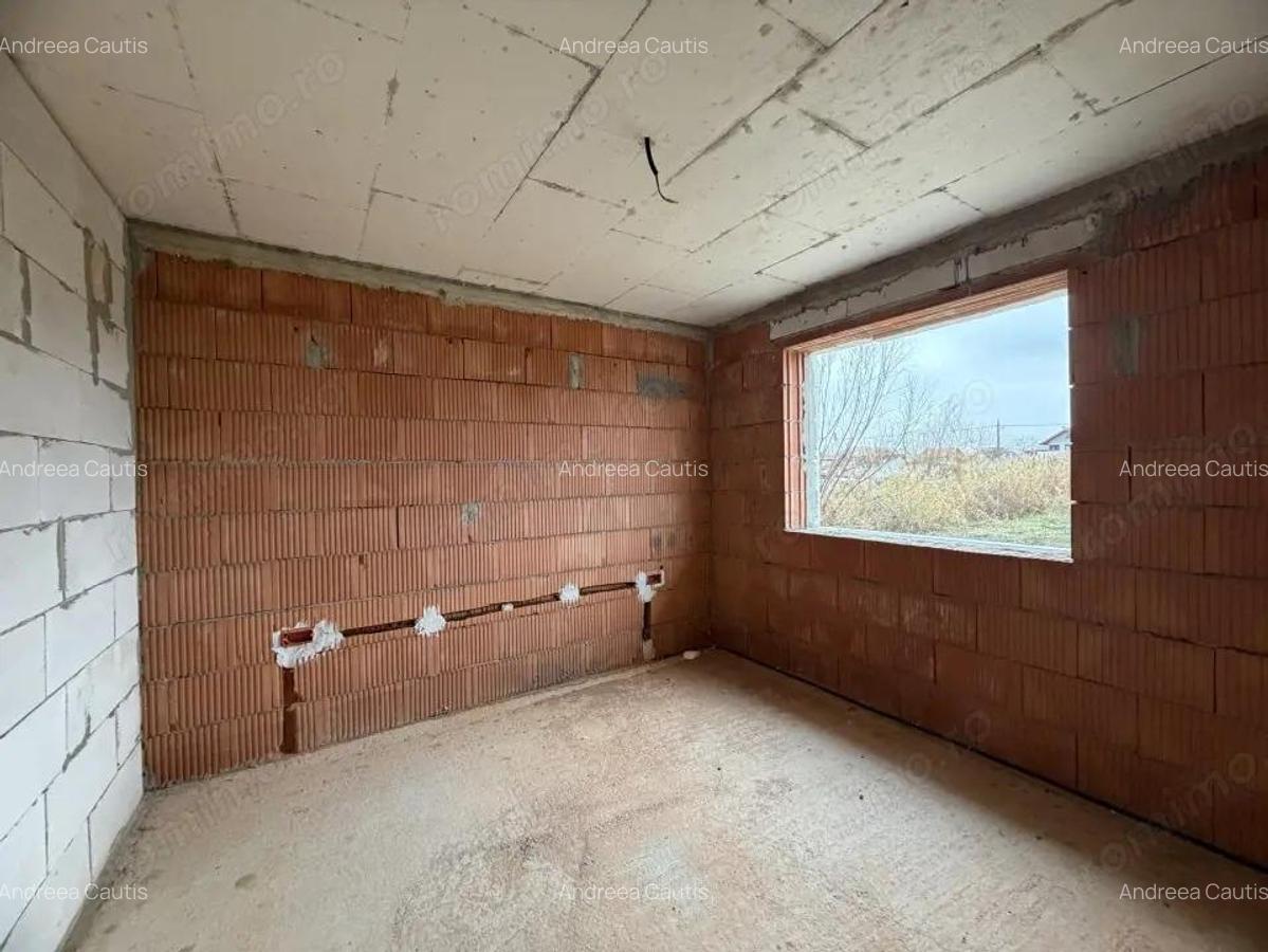 Casa individuala 4 camere, 120mp utili, 405mp teren in Utvin - 2